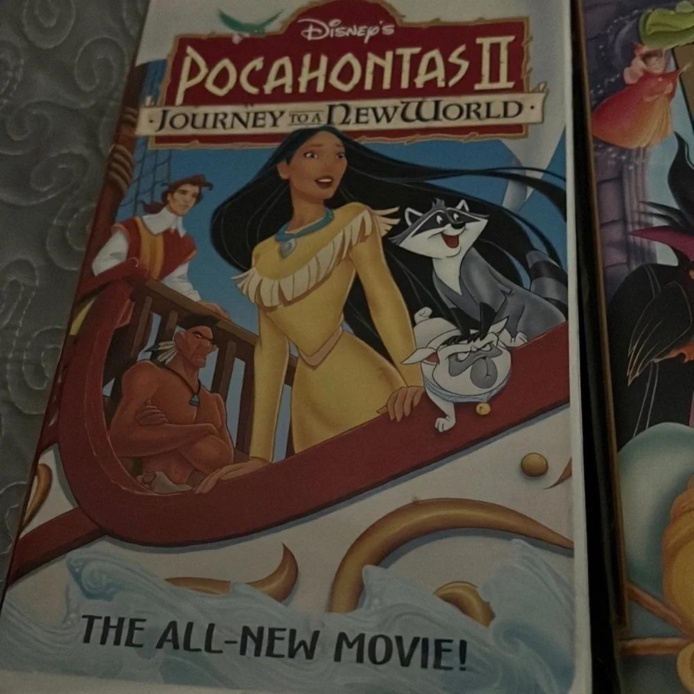 Walt Disney VHS Tapes Lot of 5 sleeping beauty, the Fox and the hound